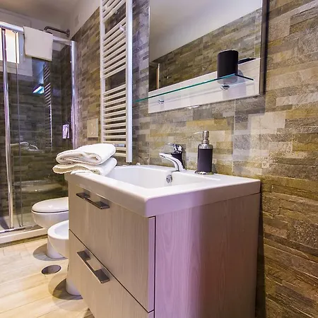 Colossehome - Dream House Around The Corner From Colosseum *